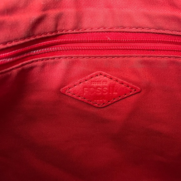 Vintage Fossil Crossbody Cherry red leather zip closure purse as is - Picture 9 of 15